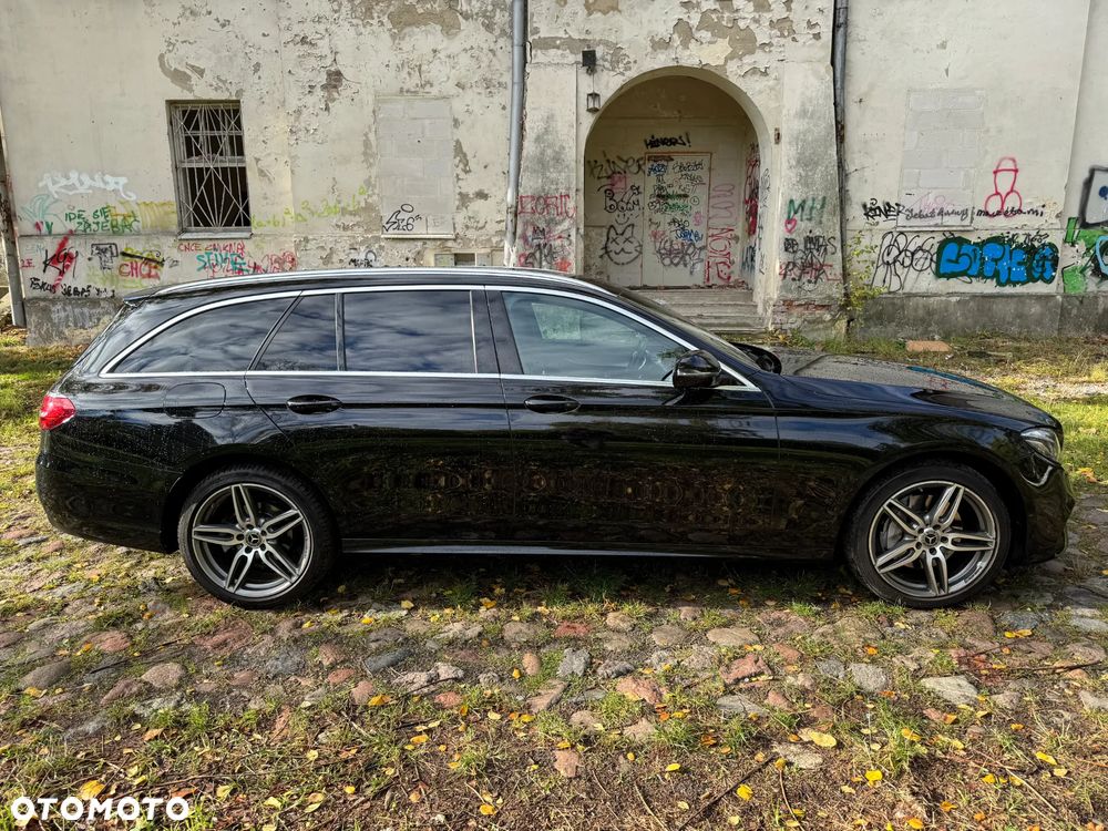 Mercedes-Benz Klasa E 220 d 4-Matic 9G-TRONIC - 5