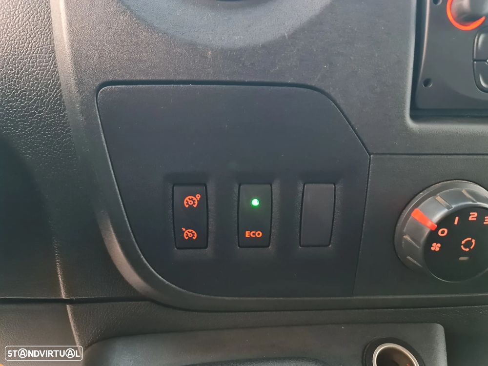 Renault Master 2.3Dci L1H1 *Ac/ Sensores/ com IVA DEDUTÍVEL - 17