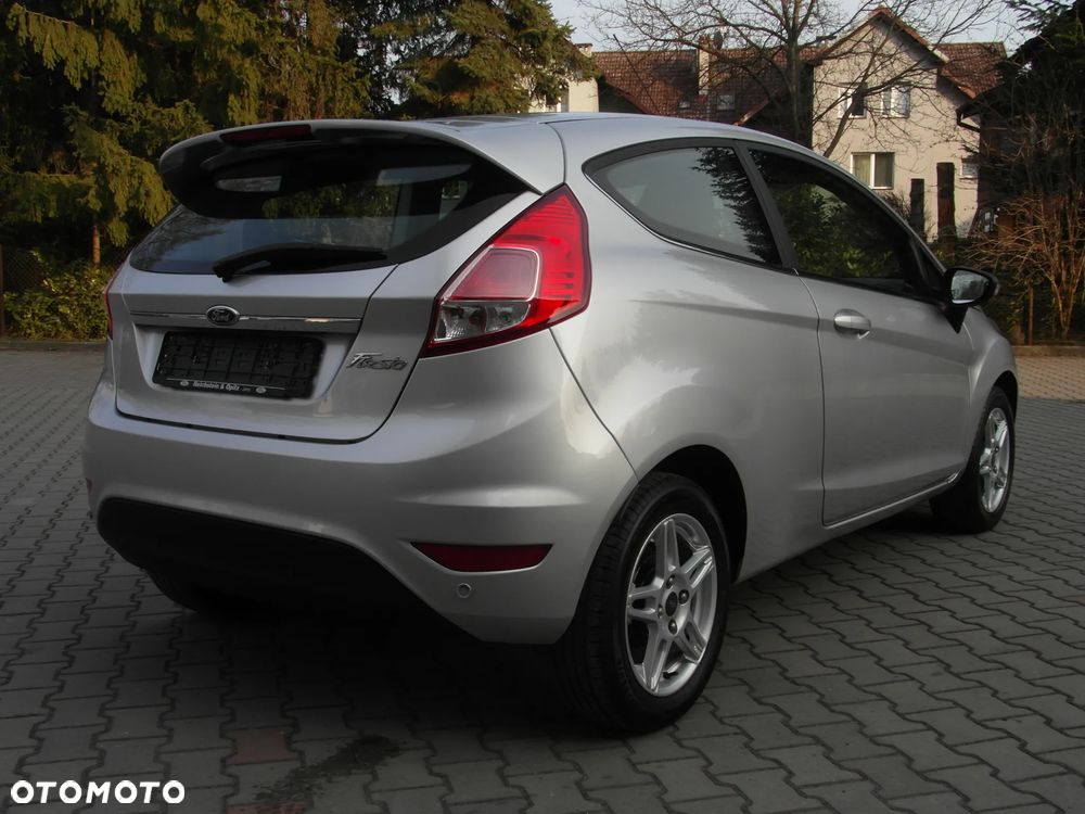 Ford Fiesta 1.6 Ti-VCT Titanium - 10