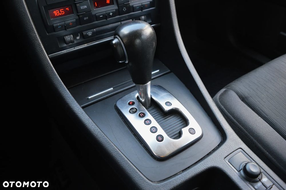 Audi A4 Limousine 1.8 T multitronic - 24