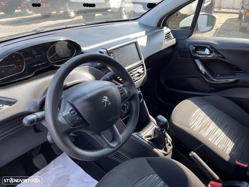 Peugeot 208 Van 208 1.5 BlueHDI (102CV) - 11