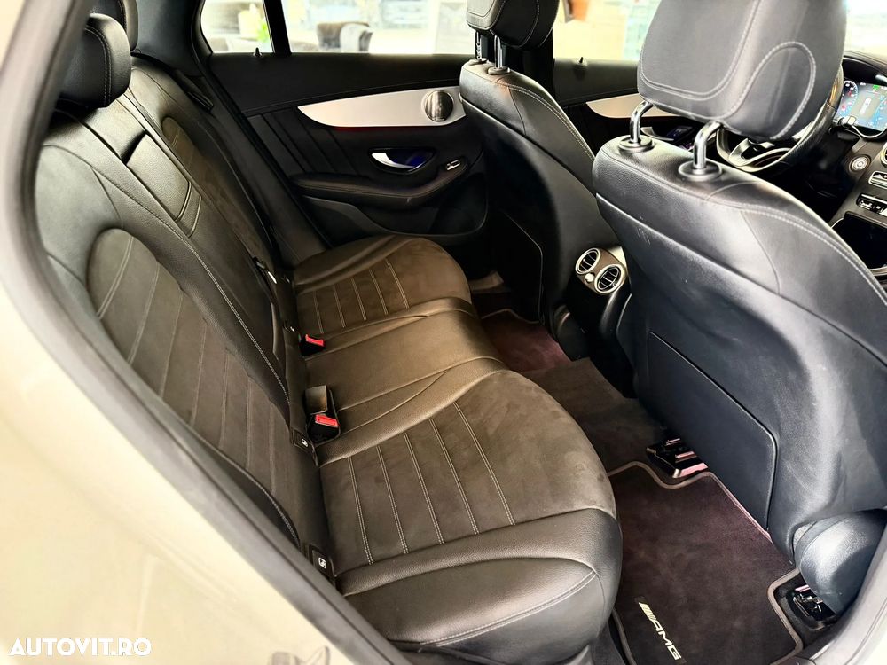 Mercedes-Benz GLC 300 e 4Matic 9G-TRONIC AMG Line - 13