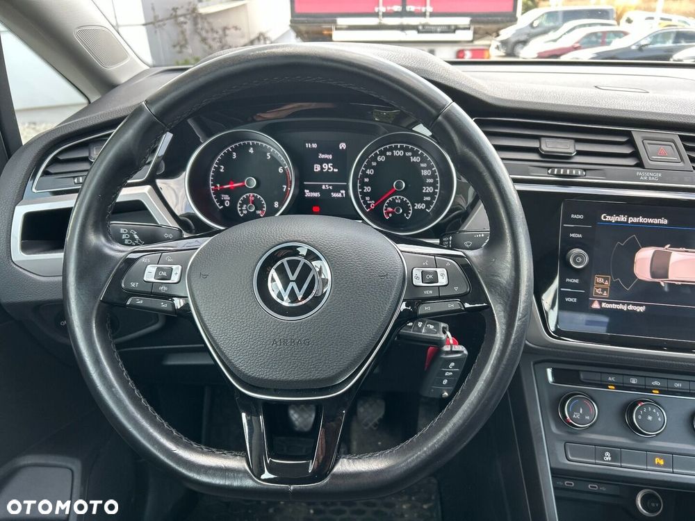 Volkswagen Touran 1.5 TSI EVO Comfortline - 23