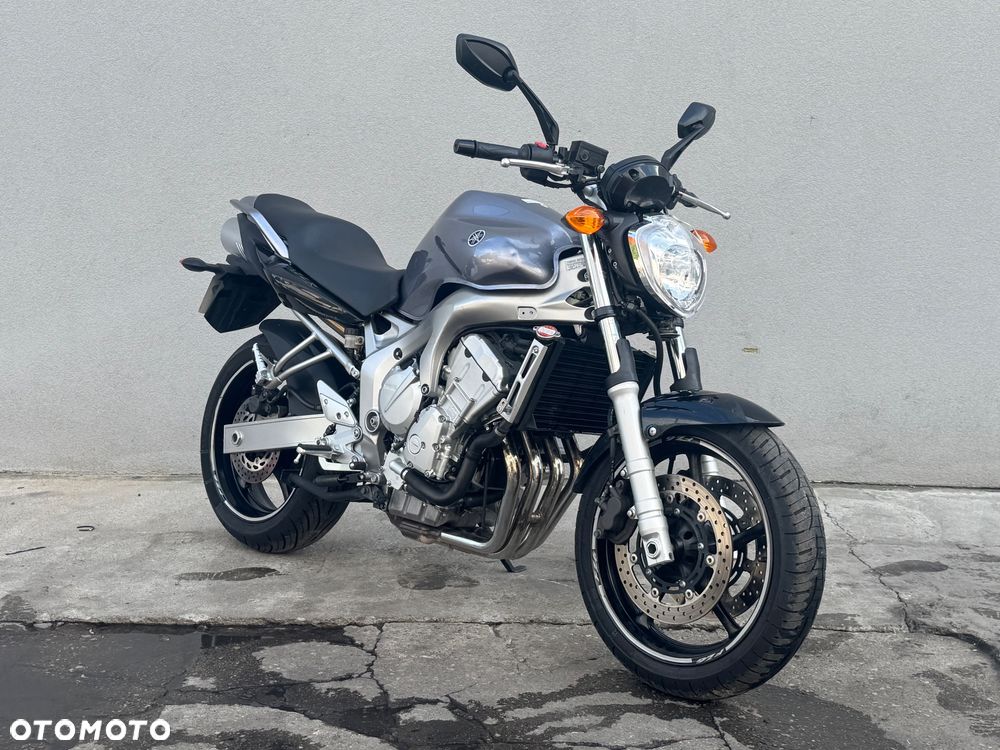 Yamaha FZ6 - 2