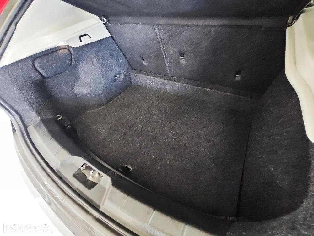 Volvo V40 Cross Country 1.6 D2 Momentum - 58