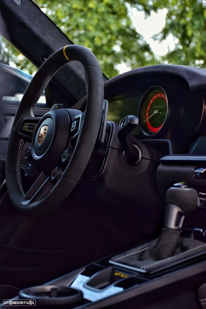 Porsche 911 (992) - 3