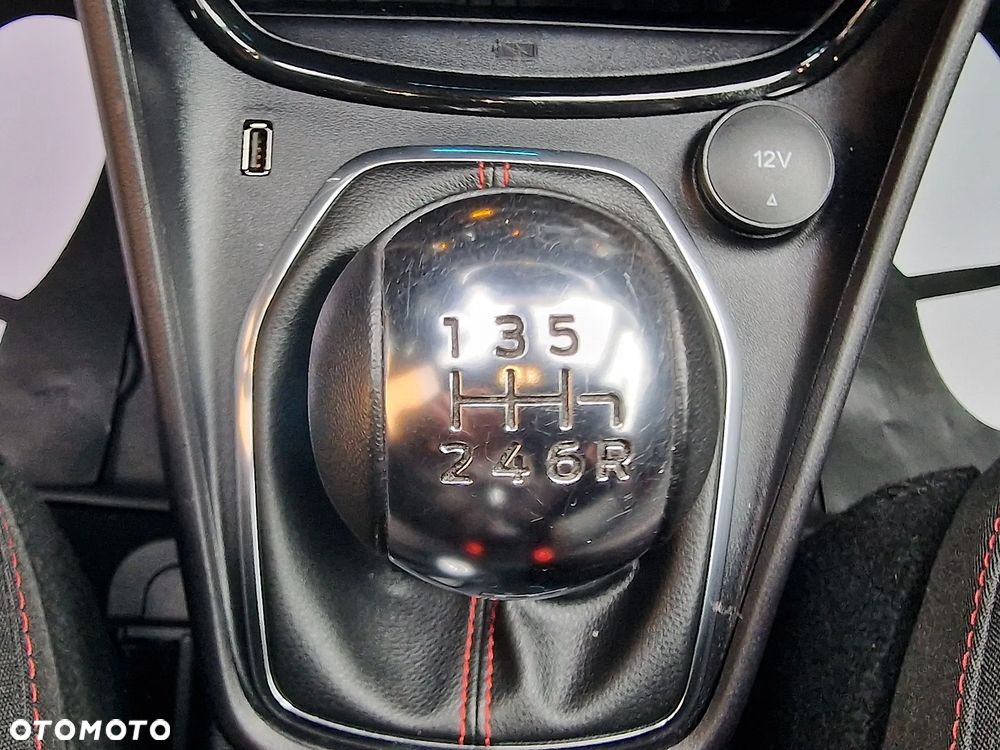 Ford Puma 1.0 EcoBoost Hybrid ST-LINE - 17