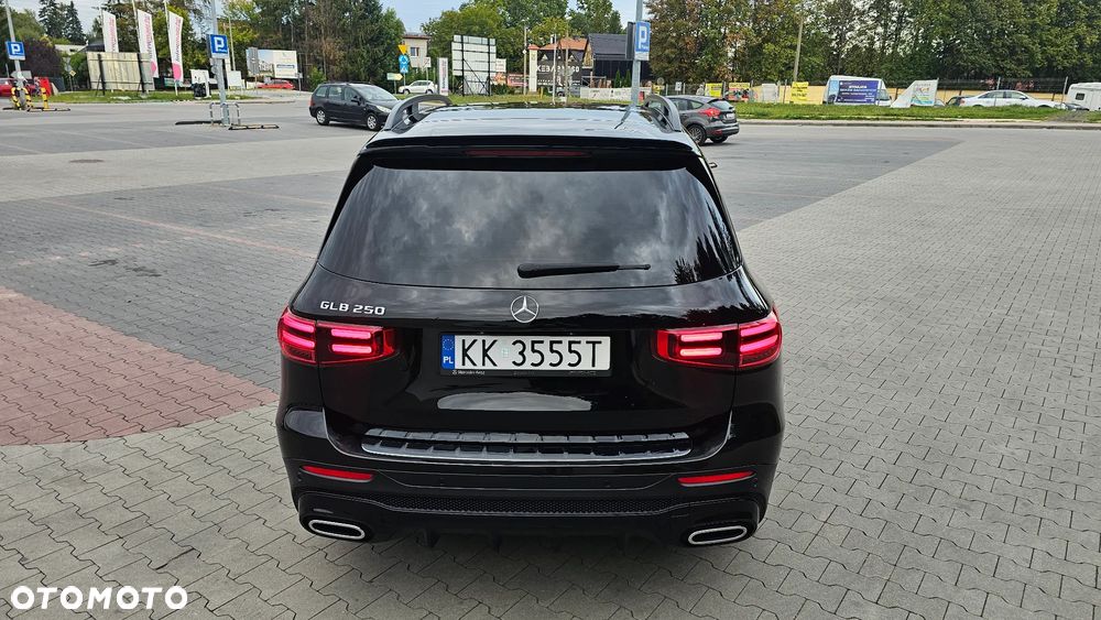 Mercedes-Benz GLB 250 AMG Line 8G-DCT - 13