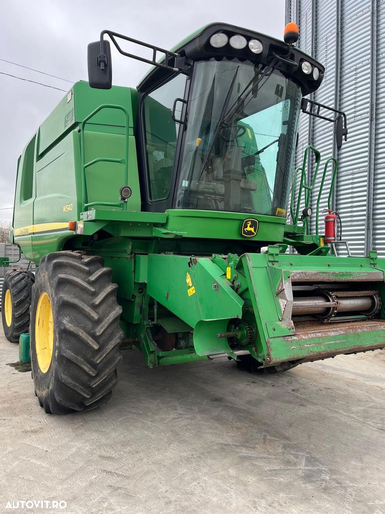 John Deere W540 - 1