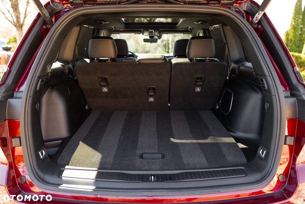 Jeep Grand Cherokee - 21