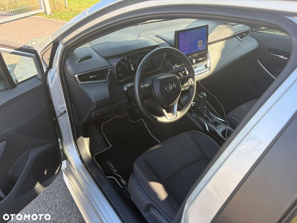 Toyota Corolla 1.8 Hybrid Comfort - 21