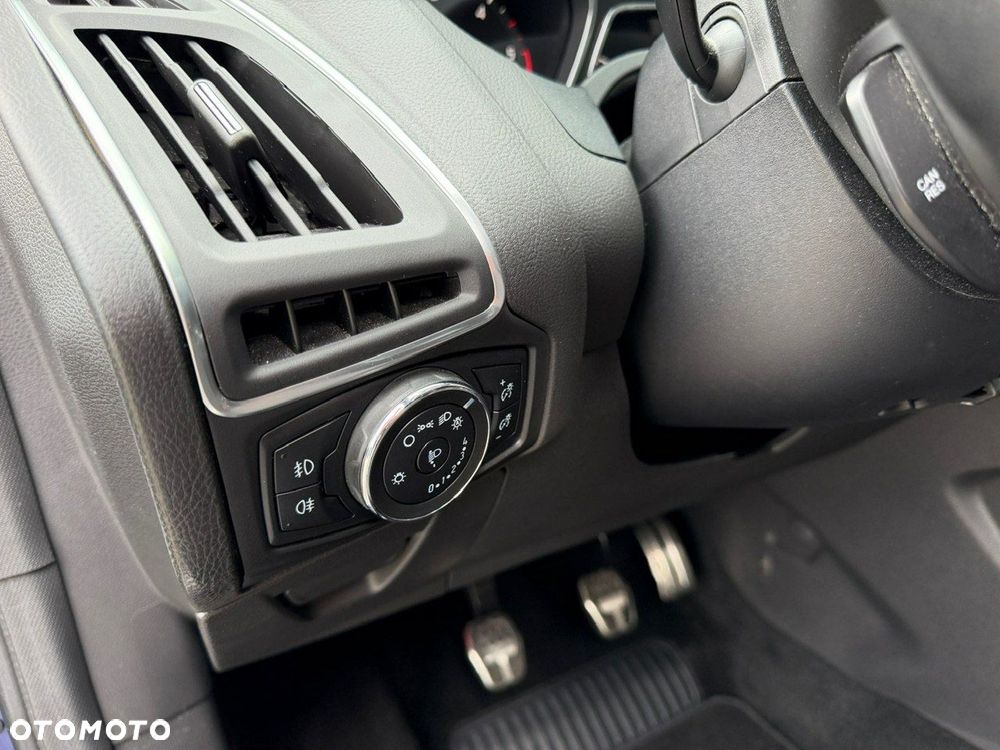Ford Focus - 15