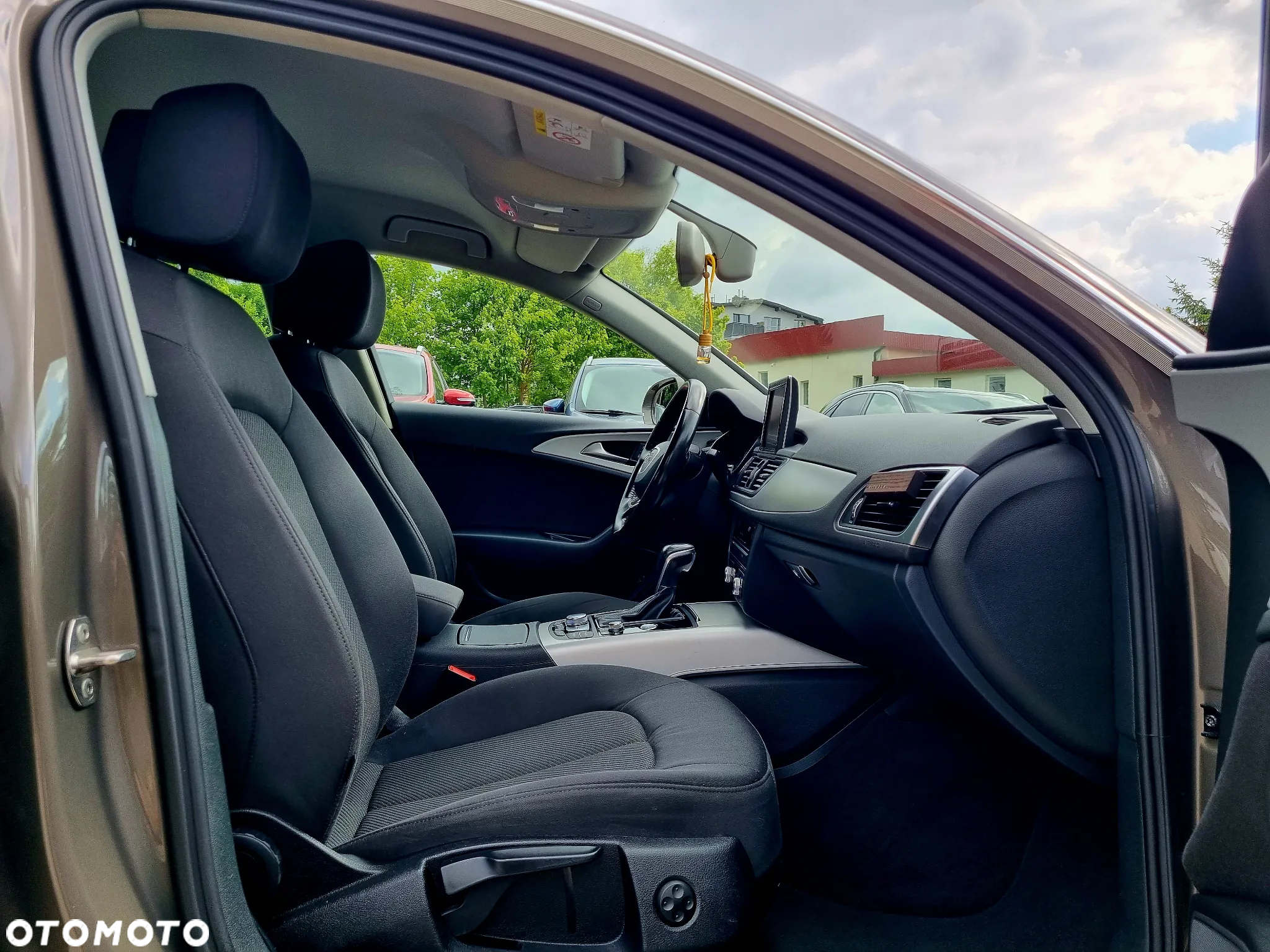 Audi A6 2.0 TDI ultra S tronic - 12