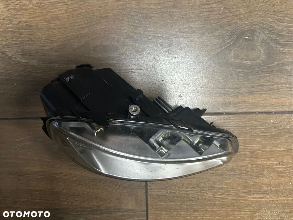 Mercedes Actros Mp4 2011-2018 Lewy Halogen A9608202156 ORG - 2