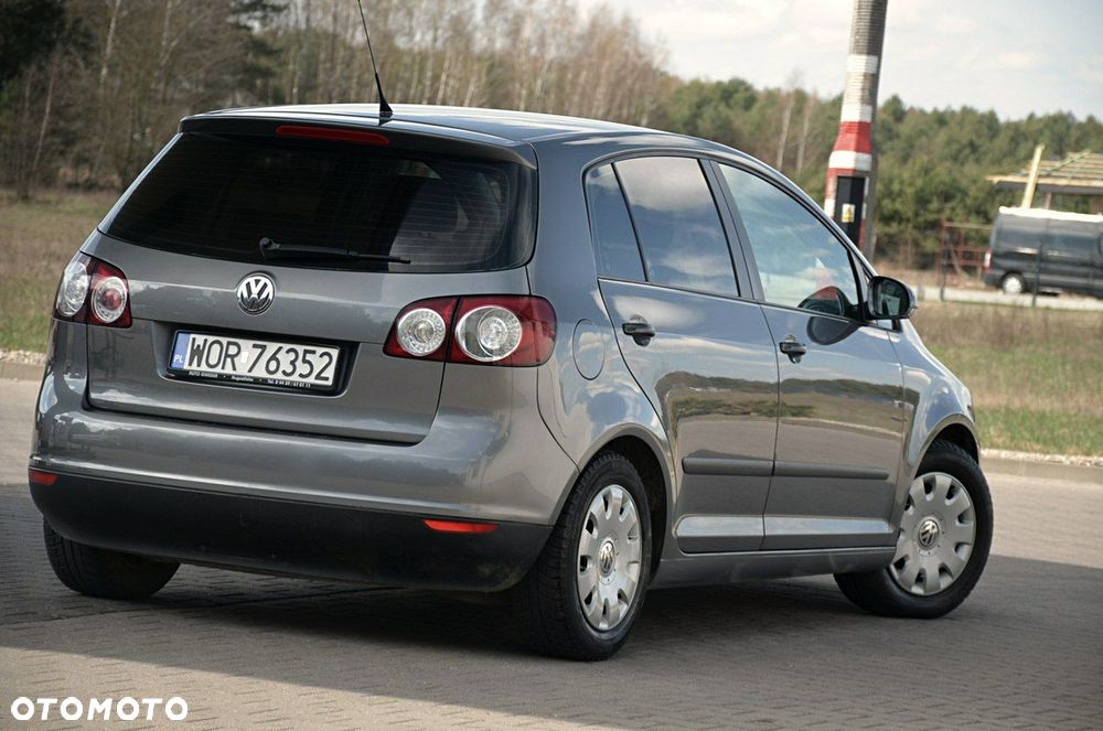 Volkswagen Golf Plus - 10