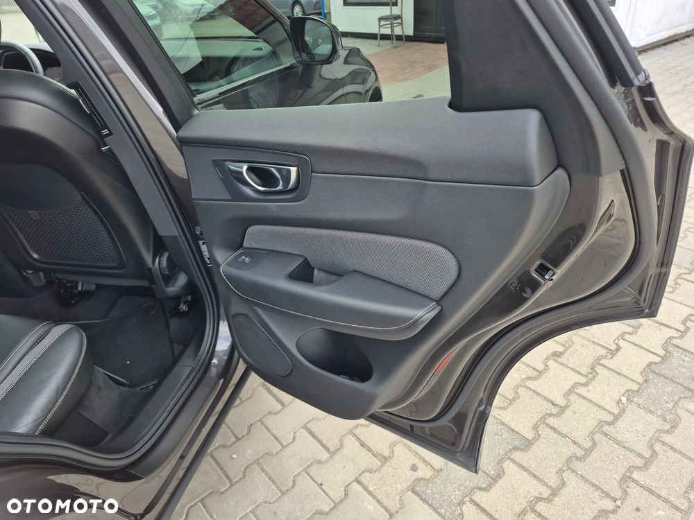 Volvo XC 60 - 20