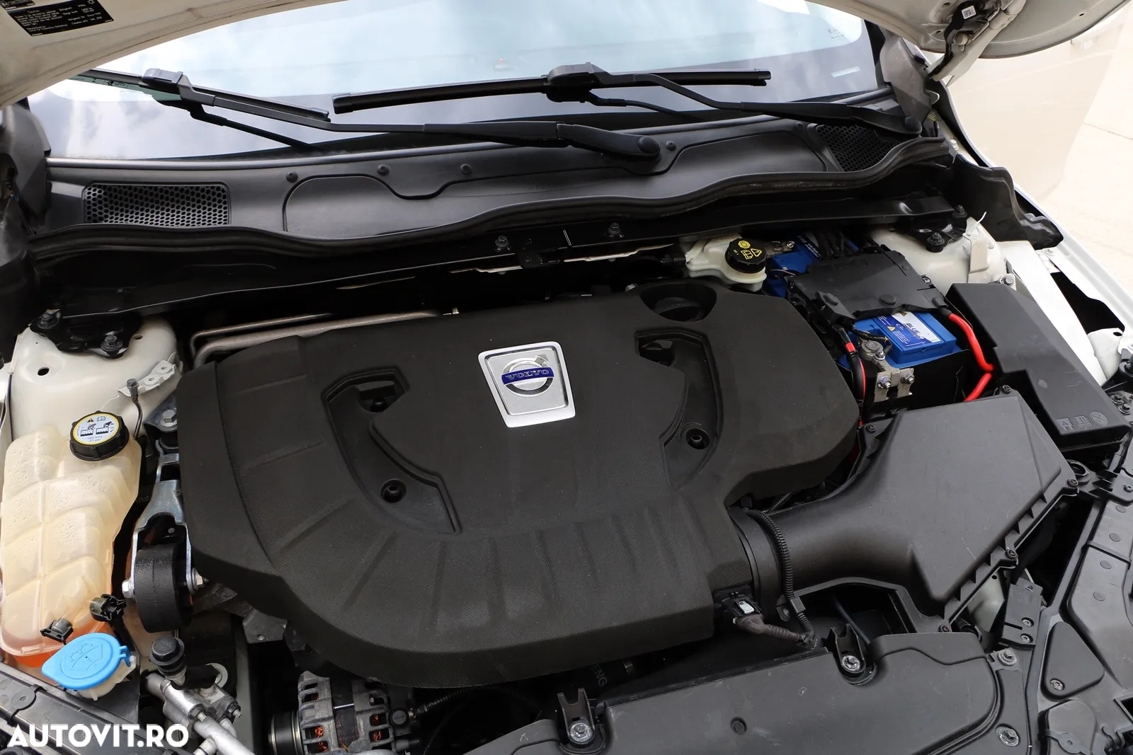 Volvo V40 D3 Geartronic Summum - 13