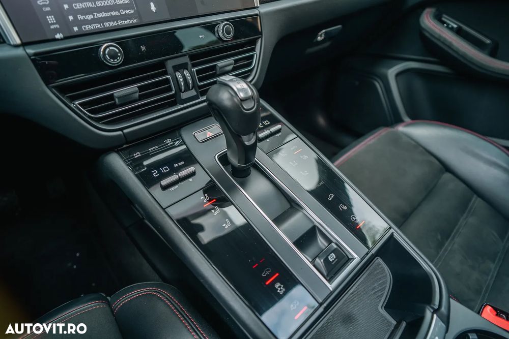 Porsche Macan GTS PDK - 23