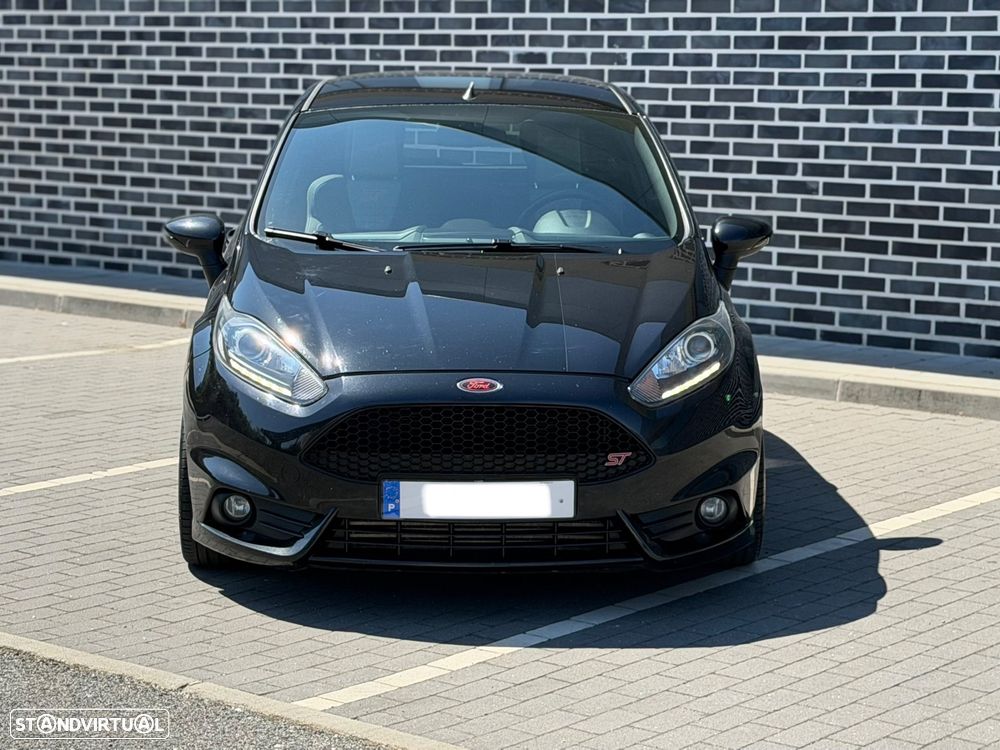 Ford Fiesta 1.6 EcoBoost ST - 9
