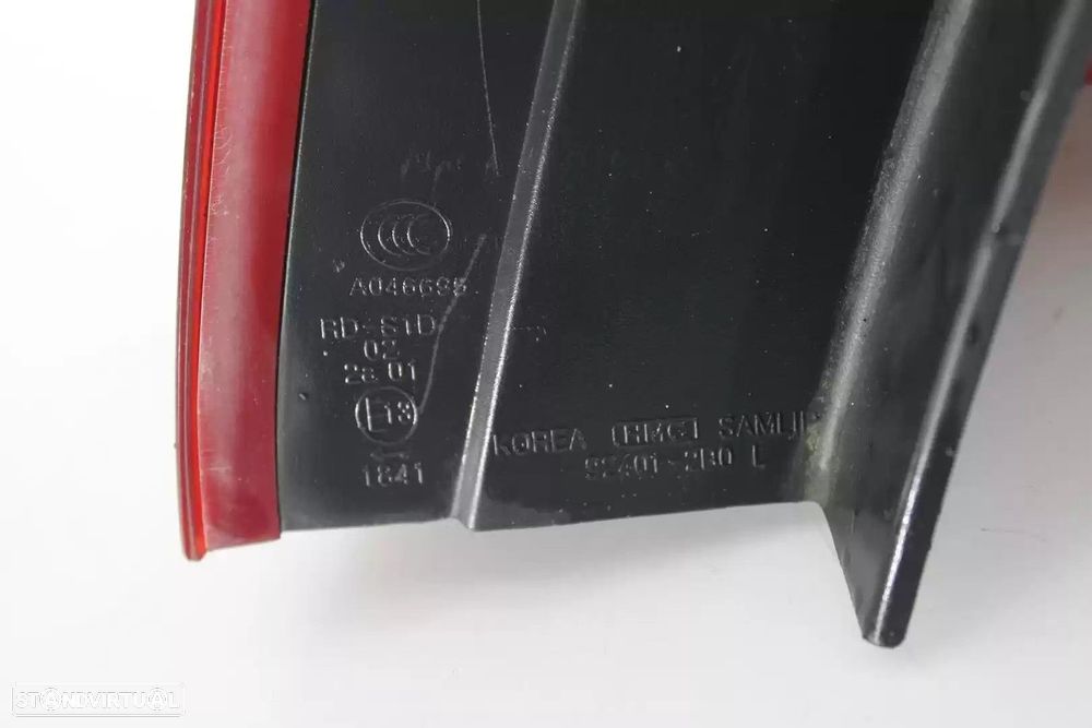 FAROLIM TRASEIRO ESQUERDO HYUNDAI SANTA FÉ II 2007 -924012B000 - 4