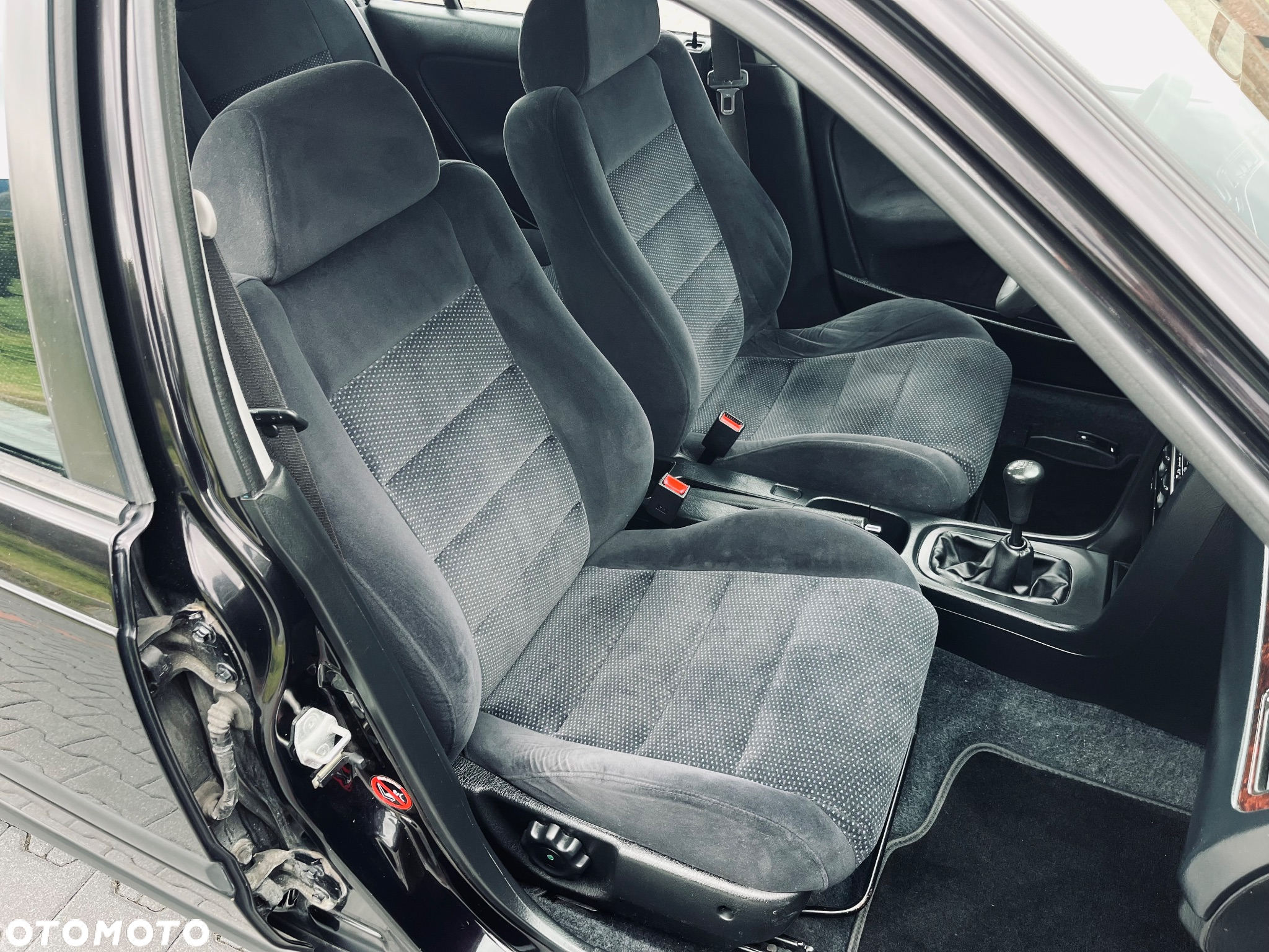 Honda Civic 1.4i S - 12