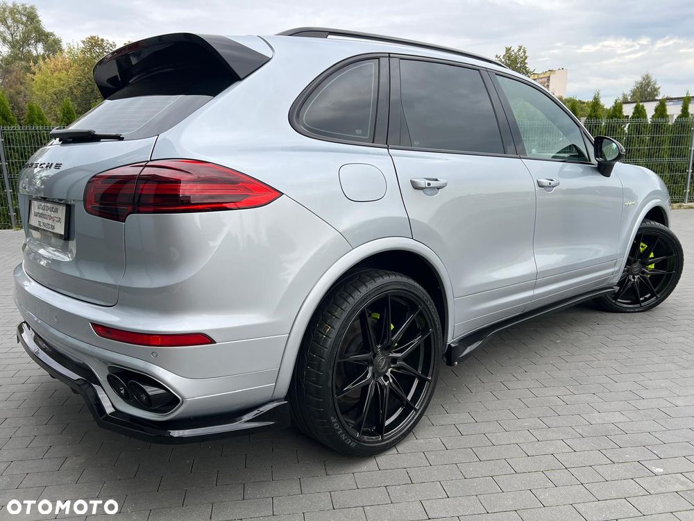 Porsche Cayenne - 12