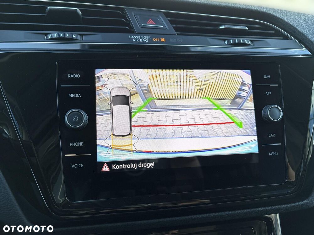 Volkswagen Touran 1.5 TSI EVO Highline DSG - 25