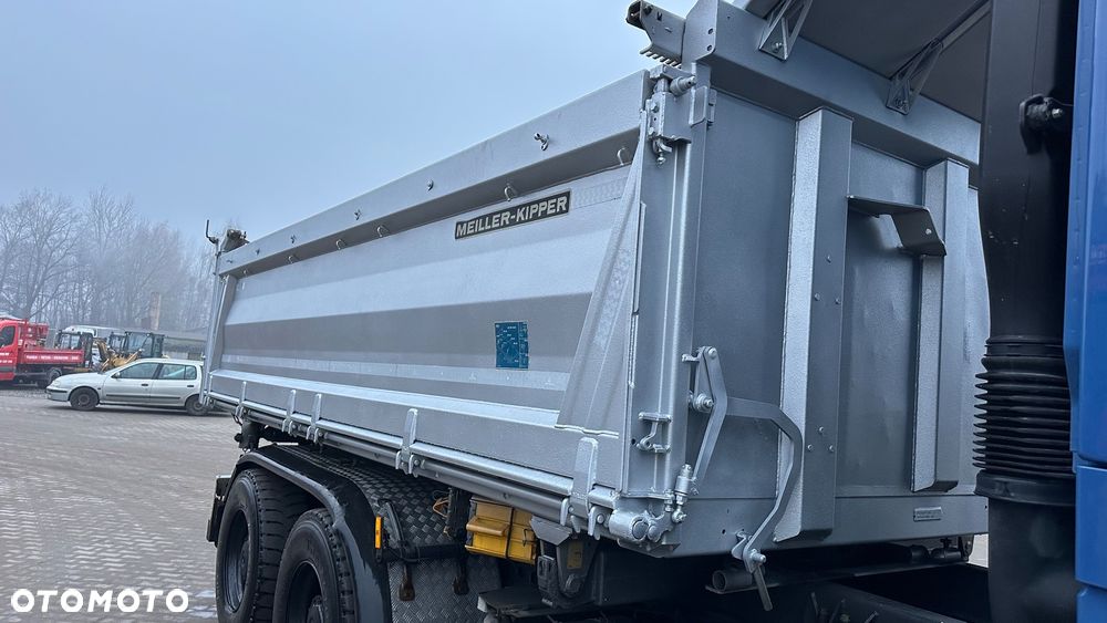 Mercedes-Benz Arocs - 16