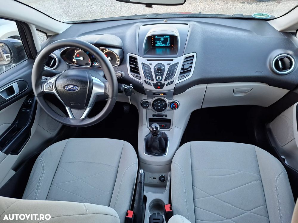 Ford Fiesta - 7