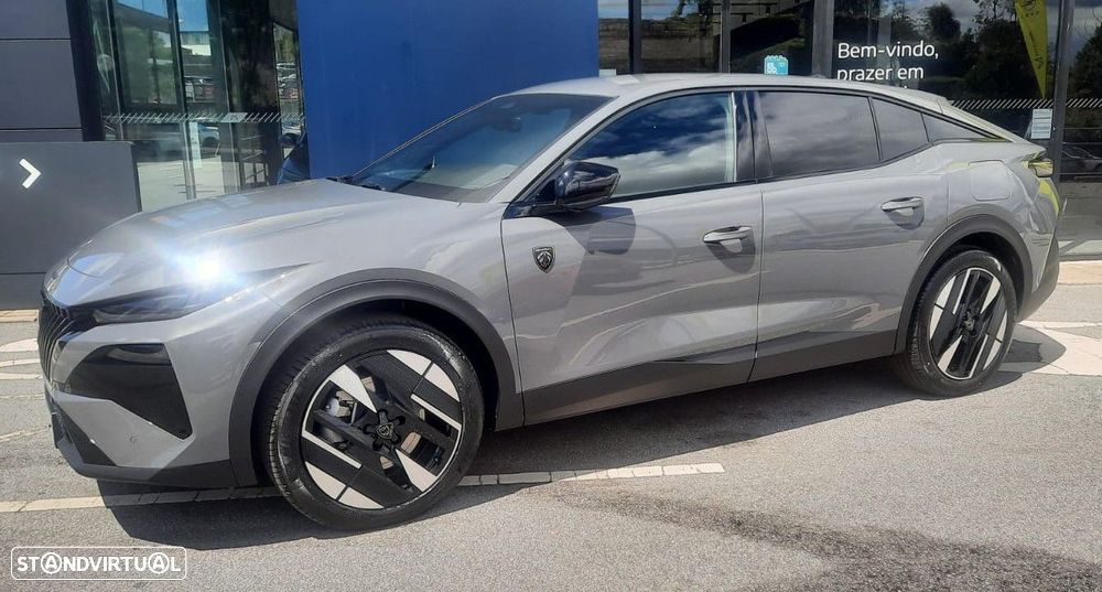 Peugeot 408 - 3