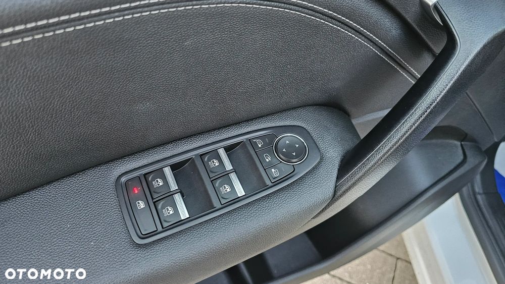 Renault Captur TCe Mild Hybrid 140 EDC GPF TECHNO - 16