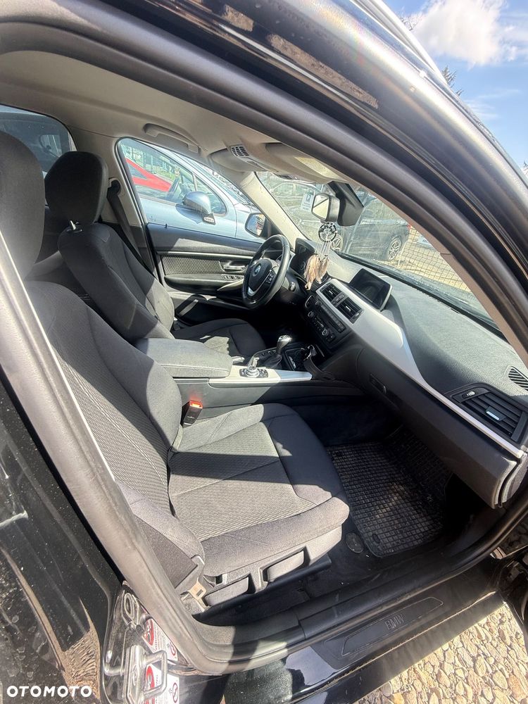 BMW Seria 3 318d xDrive - 8