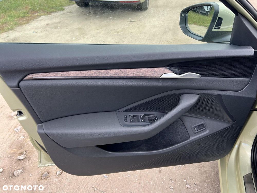 Skoda Superb 1.5 TSI L&K DSG - 19