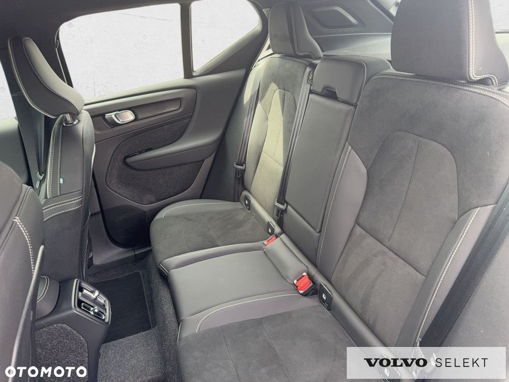 Volvo XC 40 - 18