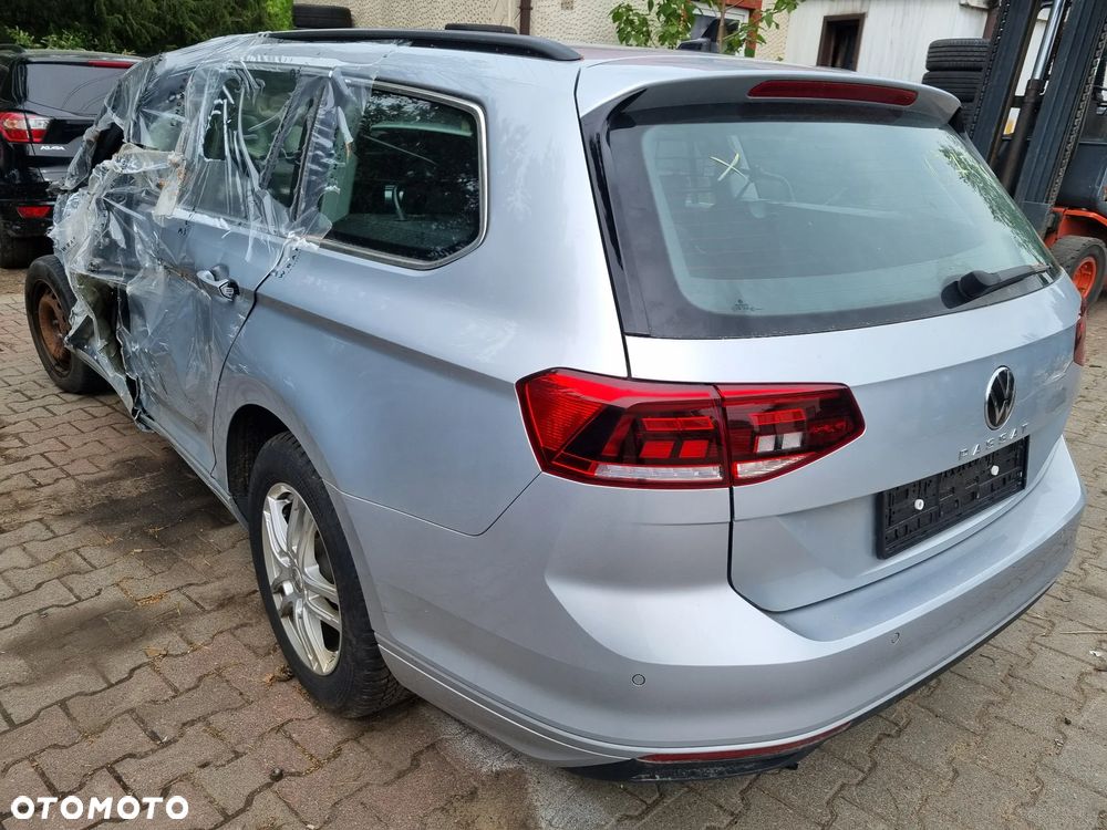 Volkswagen Passat Variant 2.0 TDI (BlueMotion Technology) Highline - 3