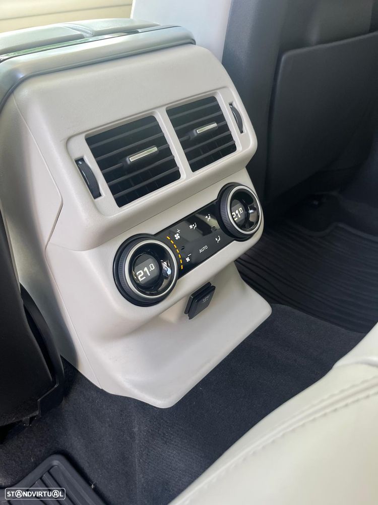 Land Rover Range Rover Velar P250 R-Dynamic HSE - 11