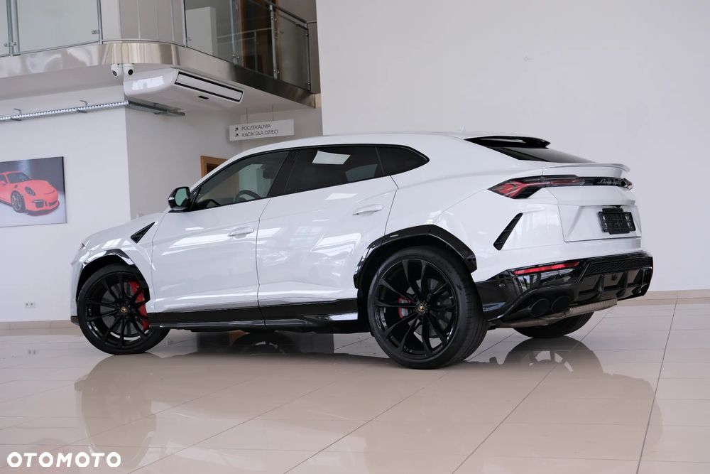Lamborghini Urus - 15
