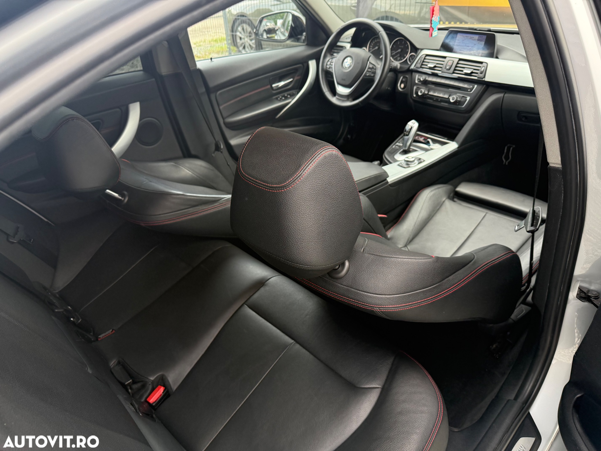 BMW Seria 3 320d Aut. - 20