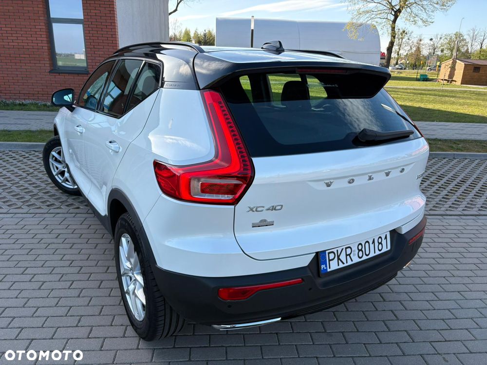 Volvo XC 40 T5 AWD R-Design - 9