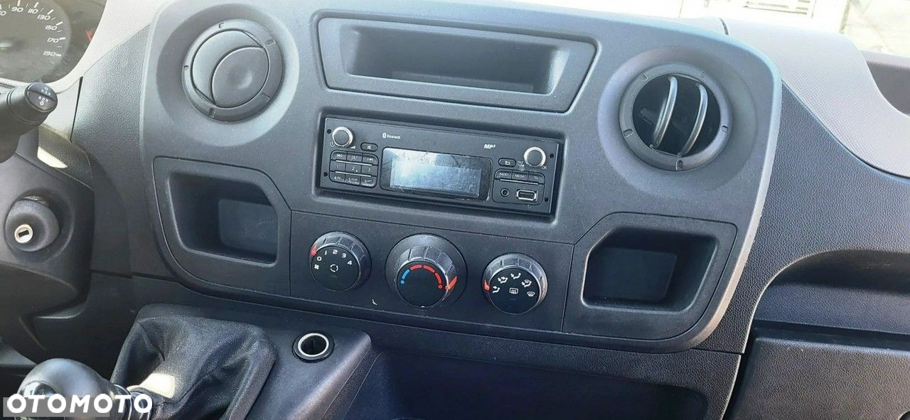 Renault Master 2.3 Dci 125 Km / Napęd tył / rozstaw 4,30 m - 11