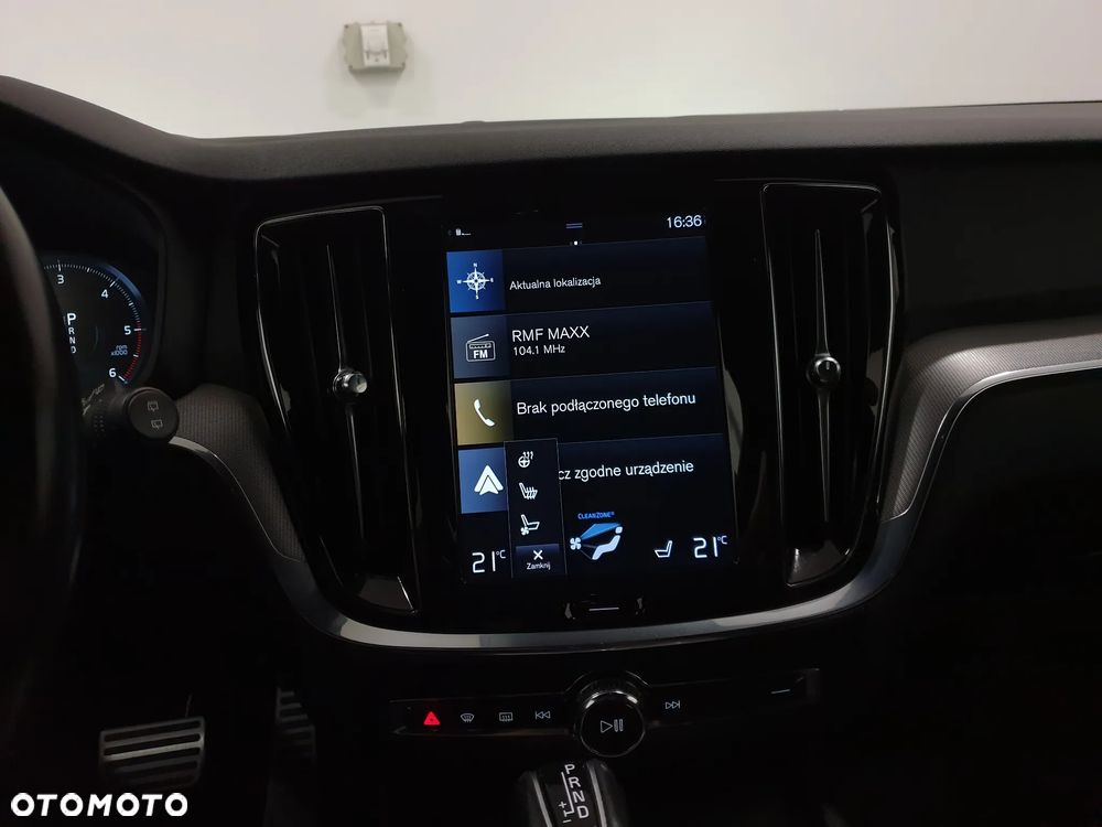 Volvo V60 D3 Geartronic R-Design - 17