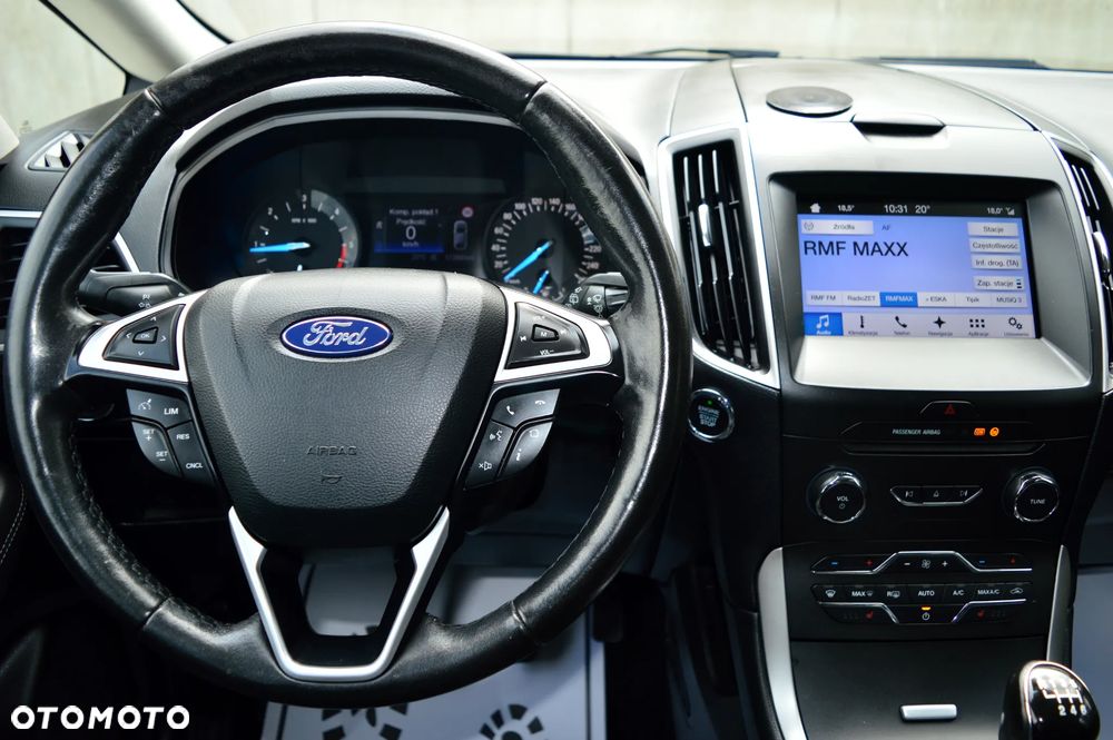 Ford S-Max - 18