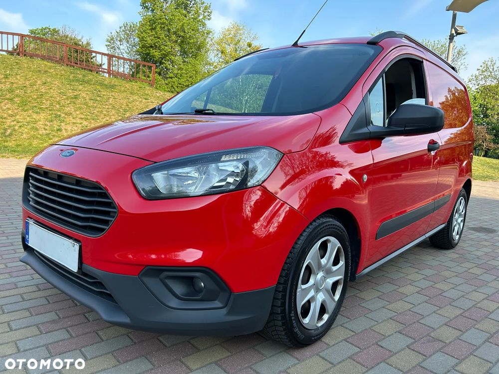 Ford Transit Courier - 9