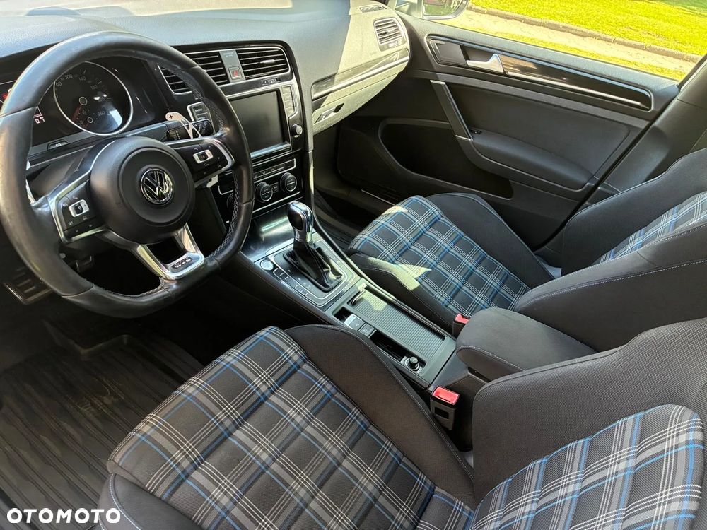 Volkswagen Golf 1.4 GTE Plug-In-Hybrid DSG - 16