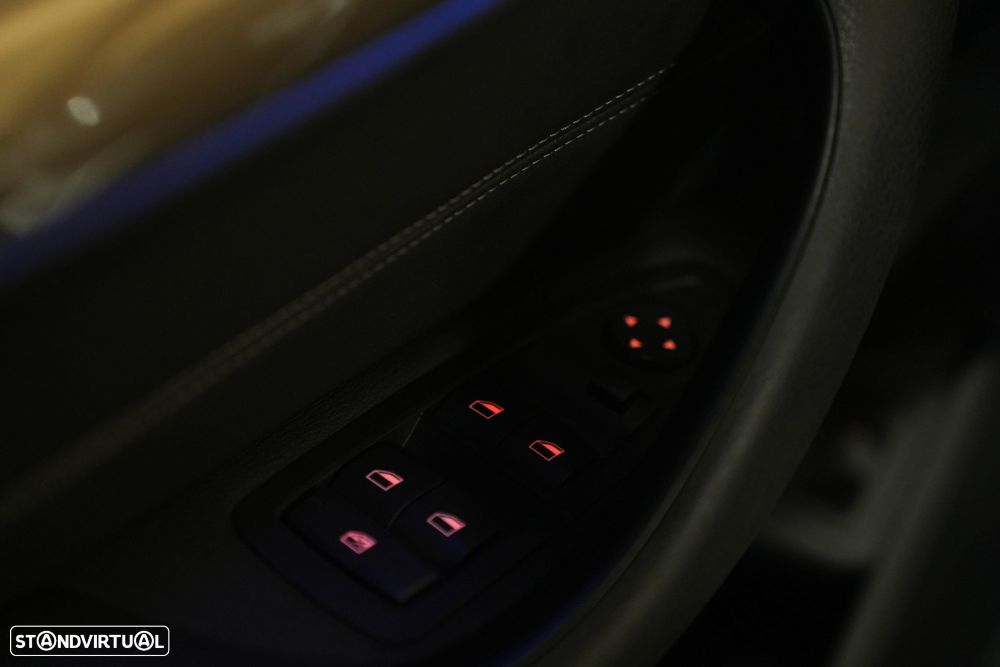 BMW X1 16 d sDrive xLine Auto - 23