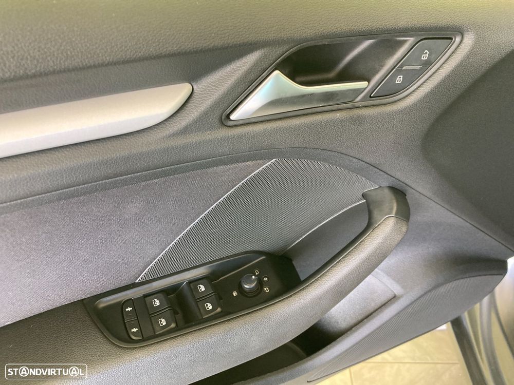 Audi A3 Sportback 1.6 TDI - 14