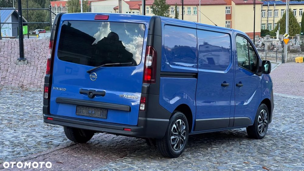 Opel VIVARO - 32