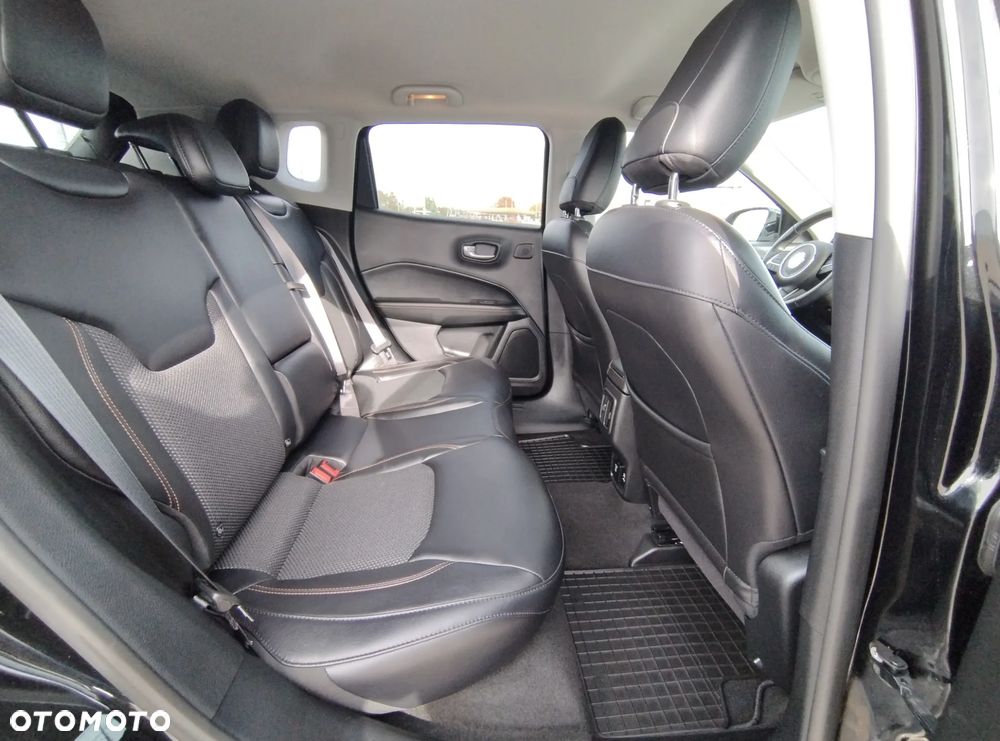 Jeep Compass 2.0 MultiJet Active Drive Automatik Business Line - 19