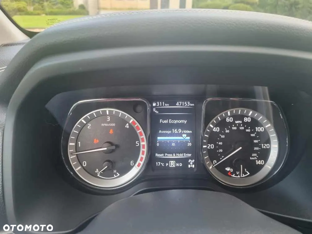 Nissan Titan - 15