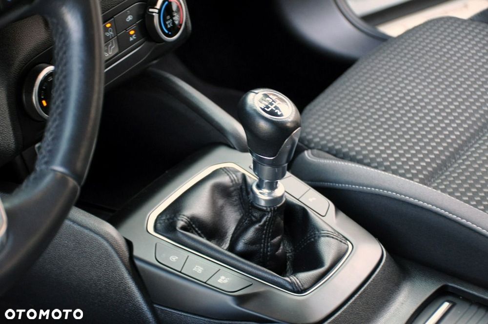 Ford Focus - 33